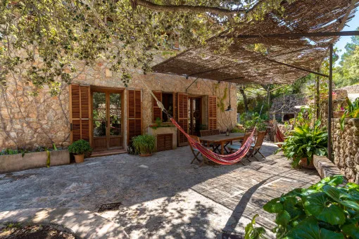 Esporles, beautiful finca with lots of privacy and 2 residential units in the Tramuntana mountains — photo 4