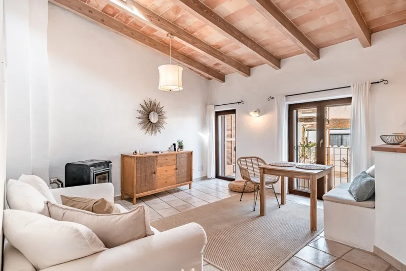 Felanitx Village Property with Townhouse Conversion Potential — photo 8