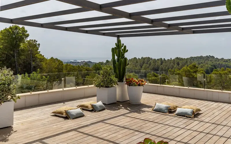 This spectacular villa in Son Vida is located in one of the most privileged residential areas of Mallorca and offers a lot of privacy — photo 4