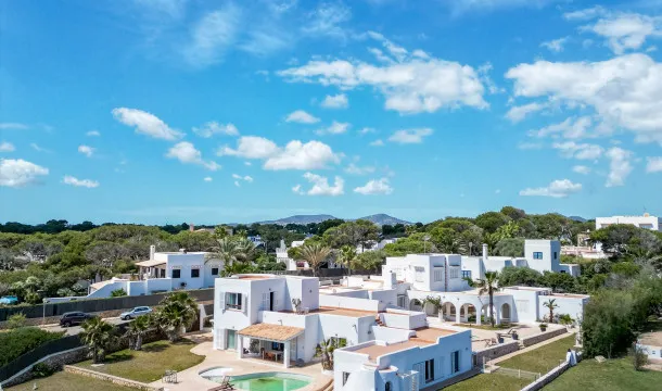 Fantastic seafront villa in a privileged location in Cala d'Or — photo 9