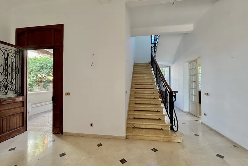 Señorial Villa in the Bay of Palma · A Unique Property — photo 12