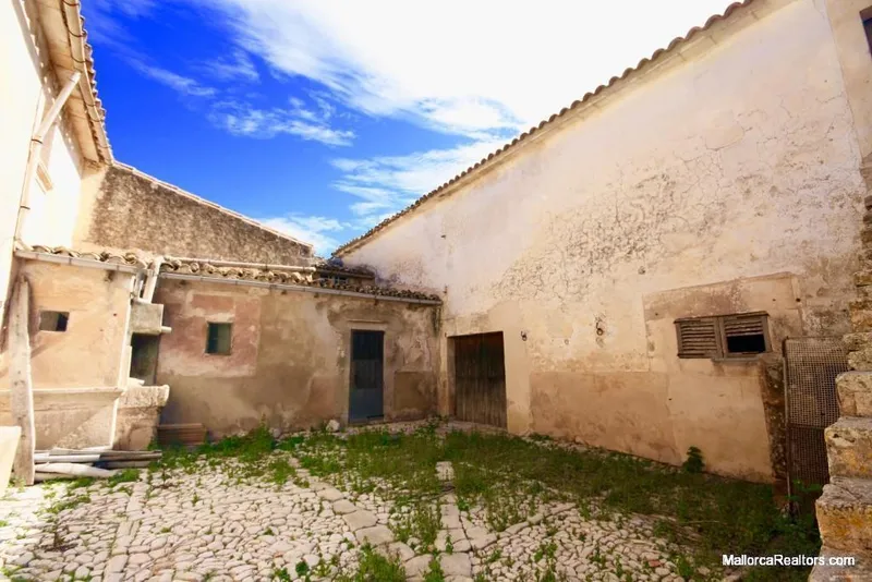 Large historical country house set in an old vineyard with extensive grounds in Algaida — photo 11