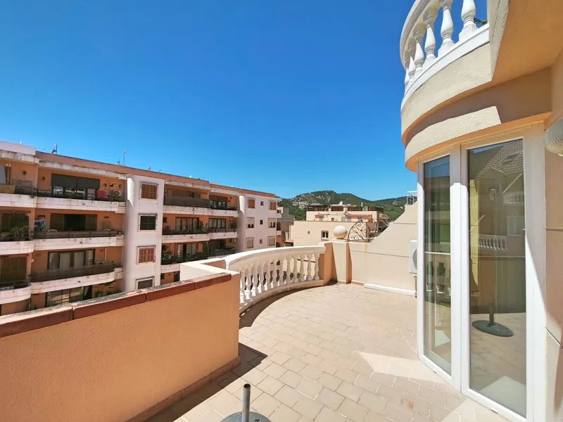 Apartment for sale in Port d'Andratx – Harbor location with terrace, side sea view and underground parking — photo 3