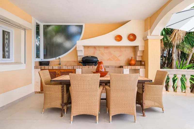 Villa with Panoramic Views and Holiday Rental Licence in a Prime Location of Puerto de Andratx — photo 11