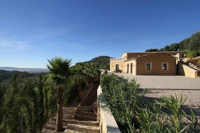 Long-term rental: Luxurious finca - Marcel Remus Real Estate — photo 1