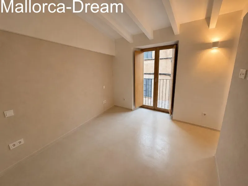 Son Servera: A unique townhouse with a sea-view roof terrace, air conditioning, underfloor heating, a heat pump and a solar panel system, situated in the historic — photo 9