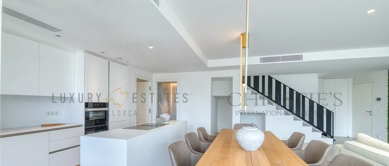 Luxurious new-build penthouse in Palma with roof terrace and panoramic views — photo 5