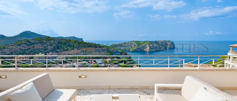 Sea view penthouse in Puerto de Andratx in luxury complex Nido de Aguila — photo 9