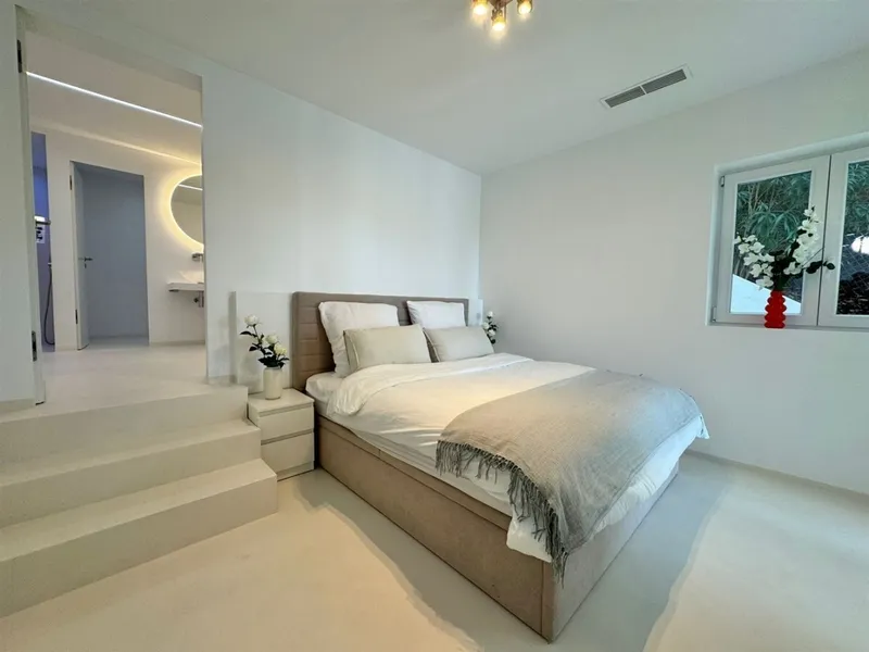 Modern Villa for Sale — photo 12