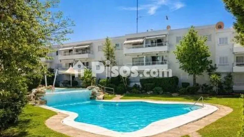 Apartment on Carrer de la Reina Isabel la Catòlica — photo 3