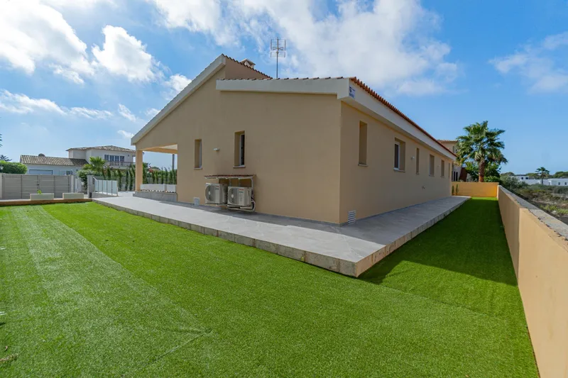New construction villa — photo 2