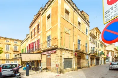 Building in Manacor — photo 1