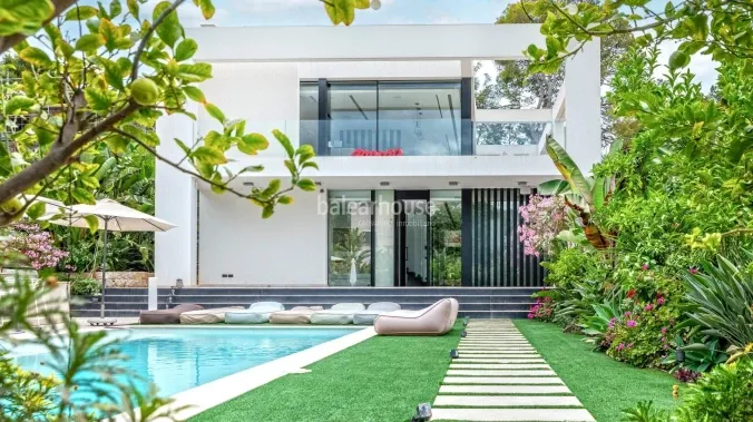 Modern Moderna villa of new construction with views that reach to the sea at the top of Bendinat — photo 2