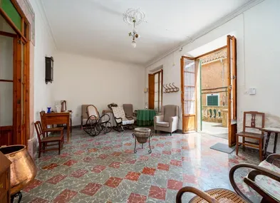 Townhouse with great potential in Santa Maria d... — photo 2