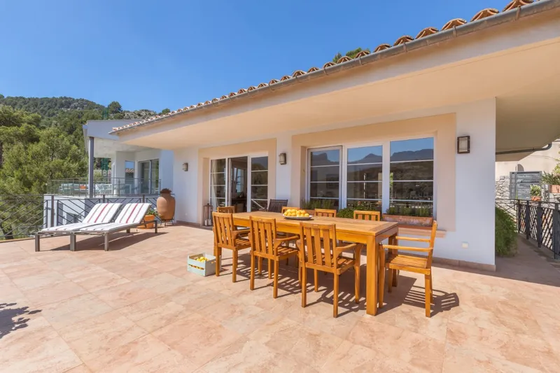 Desirable luxury villa with garage and pool in Port de Sóller — photo 10