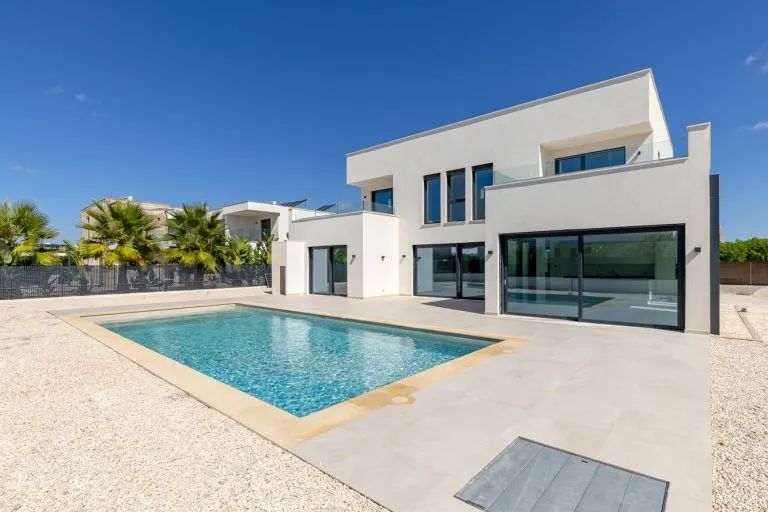 Villa in Sa Rapita - New Build Property with Pool — photo 2