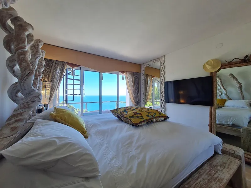 Coastal property with stunning sea views — photo 10