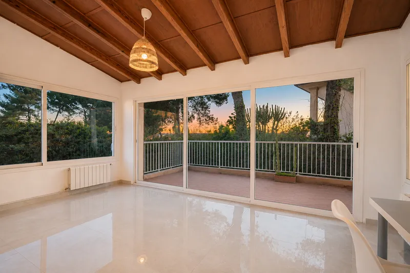 Family villa with private pool and Mediterranean garden in Santa Ponsa — photo 8