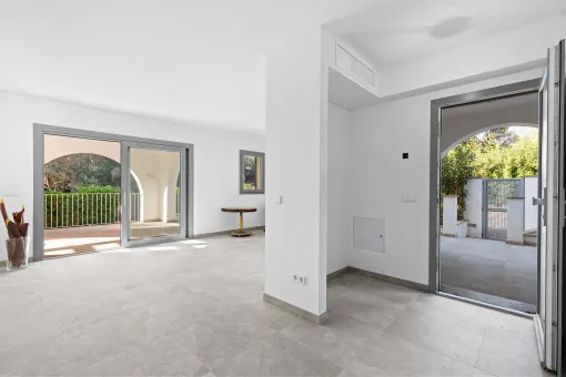 Porto Petro, modern newly built villa with pool near the port of Porto Petro — photo 5