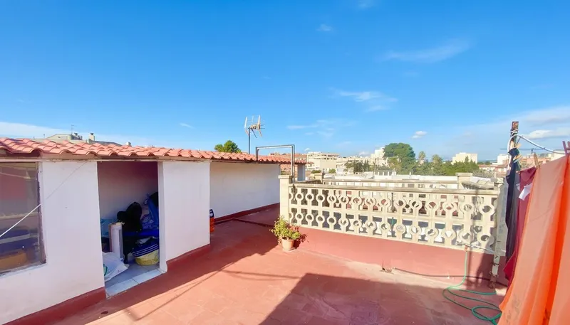 Reformed flat with impressive private solarium terrace in Es Coll d'en Rabassa — photo 1