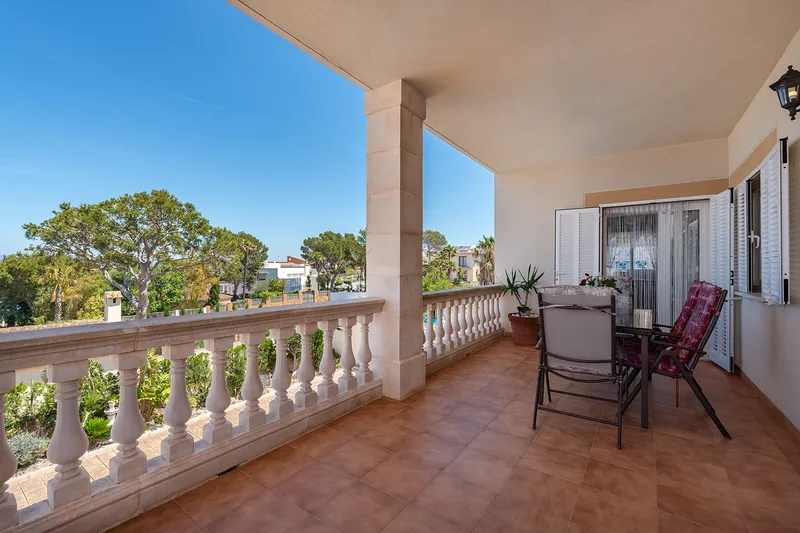 Villa with rental license and stunning views of the coast of Palma in second sea line — photo 12