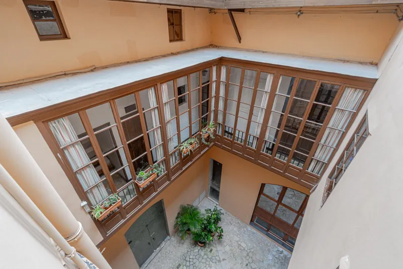 Renovated penthouse — photo 4