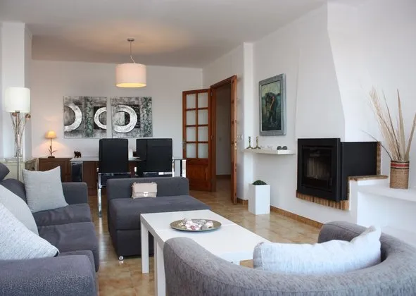 Flat / apartment in Paseo Saralegui, Port de Pollença, Pollença — photo 1