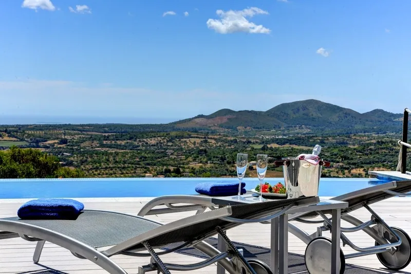 Outstanding manor house, offering best comfort for holiday rental, luxury and magnificent views! — photo 1