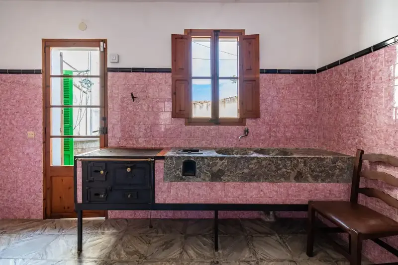 This house for sale in Selva offers a fantastic opportunity to create your dream home in one of the most peaceful and traditional — photo 9