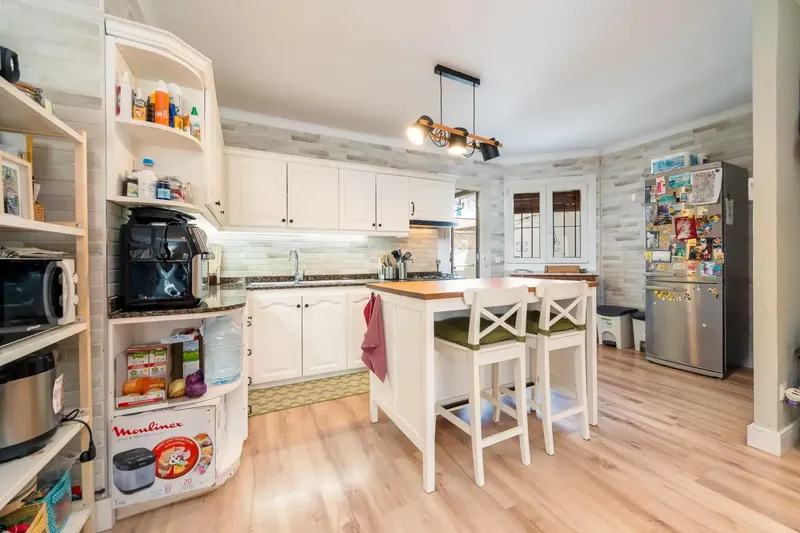 🏡 PISO REFORMADO CON GRAN TERRAZA, PATIO, BALCÓN Y GARAJE INCLUIDO EN EL PRECIO EN PERE GARAU! — photo 9