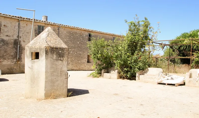 Manor house to renovate in Pina with a view to the Tramontana — photo 5