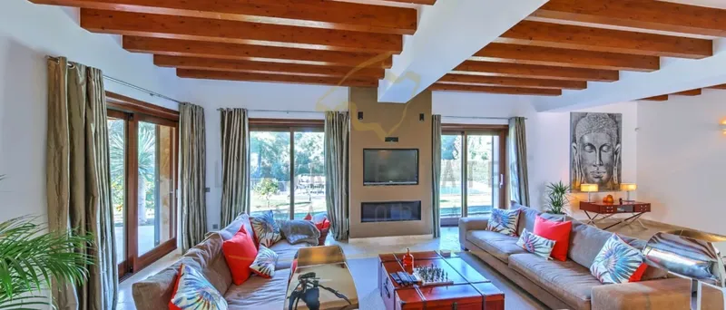 Large, modern natural-stone villa in Santa Ponsa in a sought-after residential area — photo 7