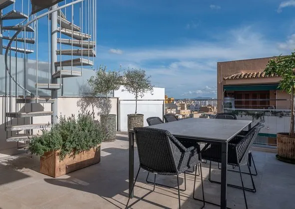 Penthouse for sale in Calle Company — photo 3