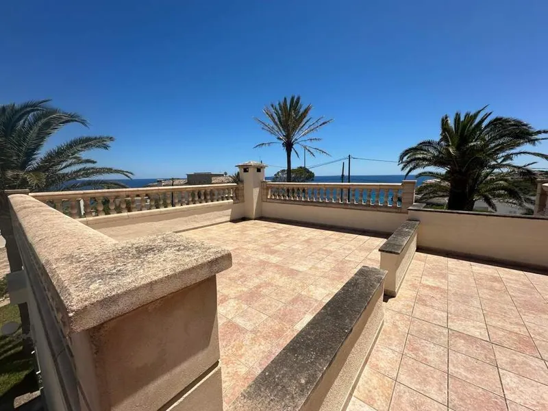 Villa with 5 bedrooms, 4 bathrooms, terrace and sea views for sale — photo 8