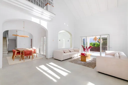 Santa Ponsa, exclusive Mediterranean villa with well-kept garden in the heart of Nova Santa Ponsa — photo 6