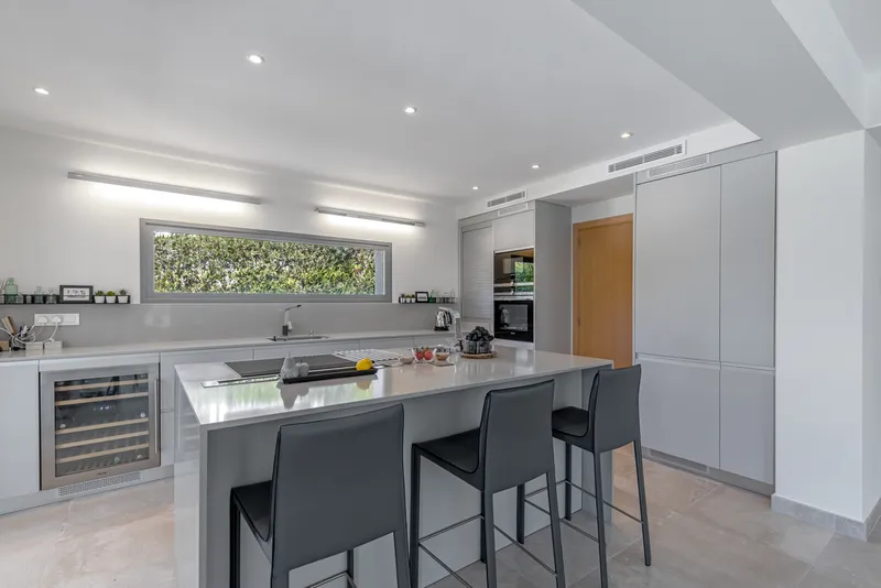 Villa in Santa Ponsa - Top modernized property with pool in sought-after location — photo 6