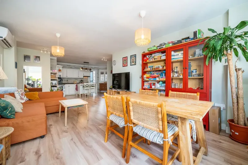 🏡 PISO REFORMADO CON GRAN TERRAZA, PATIO, BALCÓN Y GARAJE INCLUIDO EN EL PRECIO EN PERE GARAU! — photo 5
