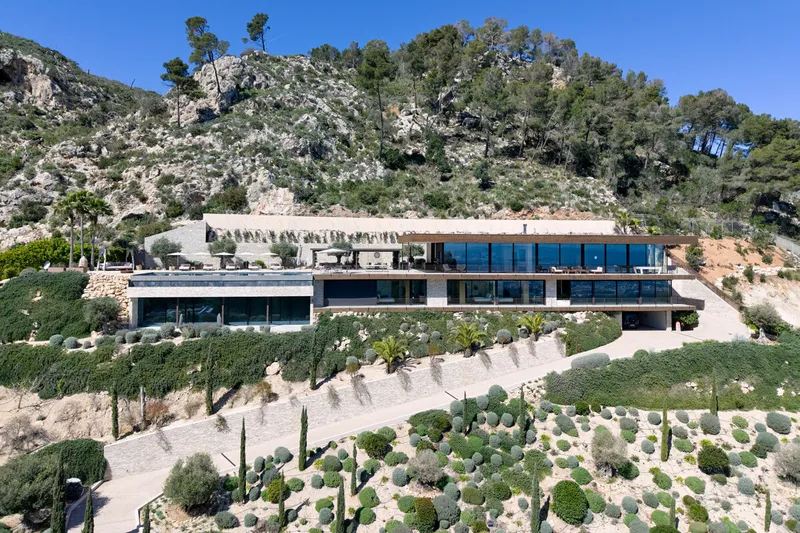 Exclusive: Luxury property in a natural oasis in Son Vida - Marcel Remus Real Estate — photo 1