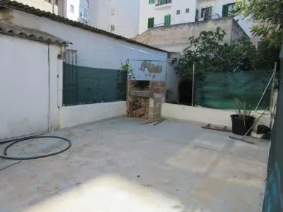 Building - Palma de Mallorca (Pere Garau) — photo 1