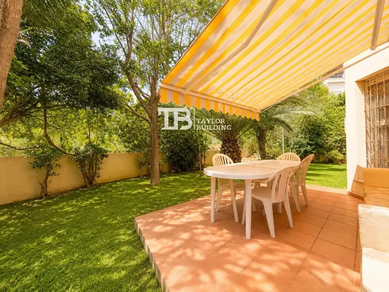 Taylor Building Real Estate presents exclusively this fantastic ground floor apartment located in one of the most sought-after and demanded areas of the municipality — photo 4
