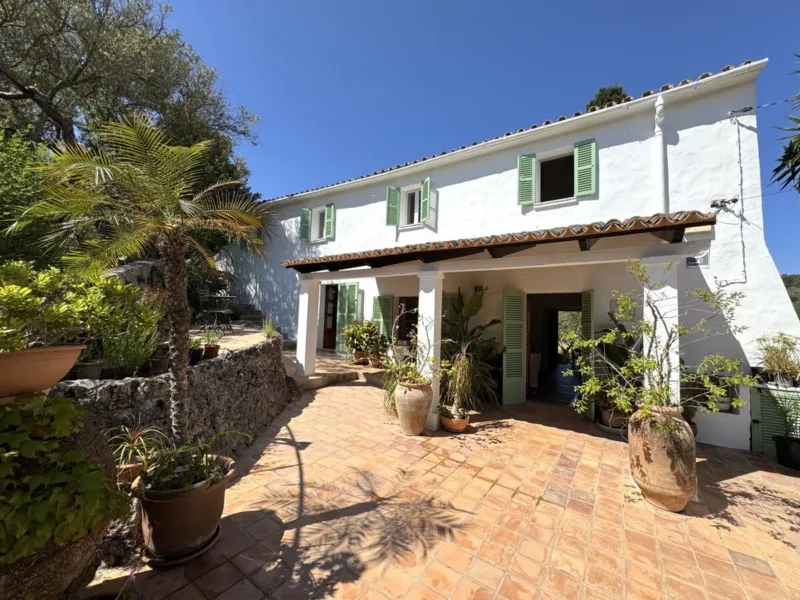 Charming 3-Bedroom Finca in the Picturesque Village of S'Arraco - S'Arraco - 3 Bedrooms, 180 m² — photo 4