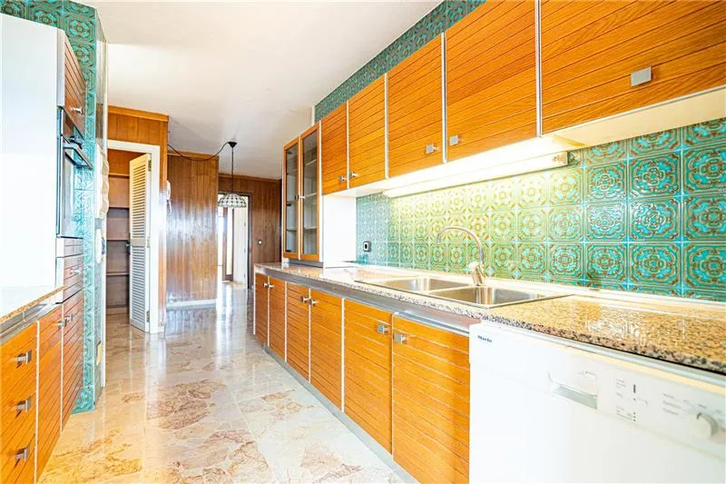 Spectacular apartment with panoramic views in Bonanova — photo 10