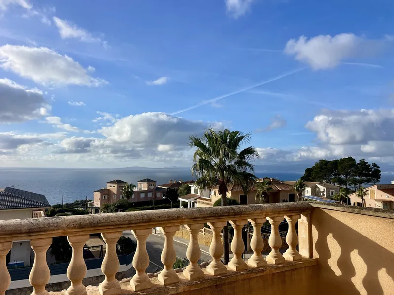 Magnificently situated terraced house with sea views and pool in Bahía Grande — photo 2
