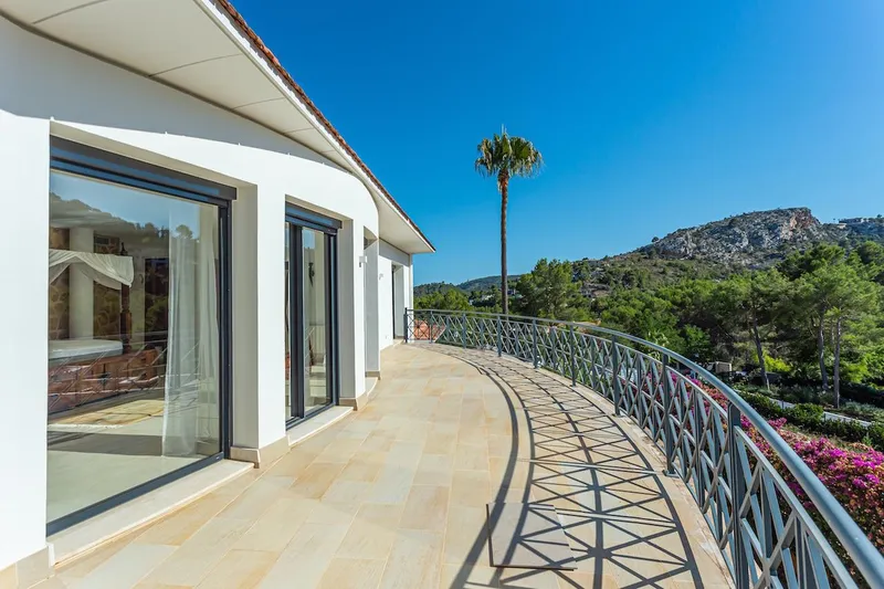 Luxury villa in Son Vida — photo 9