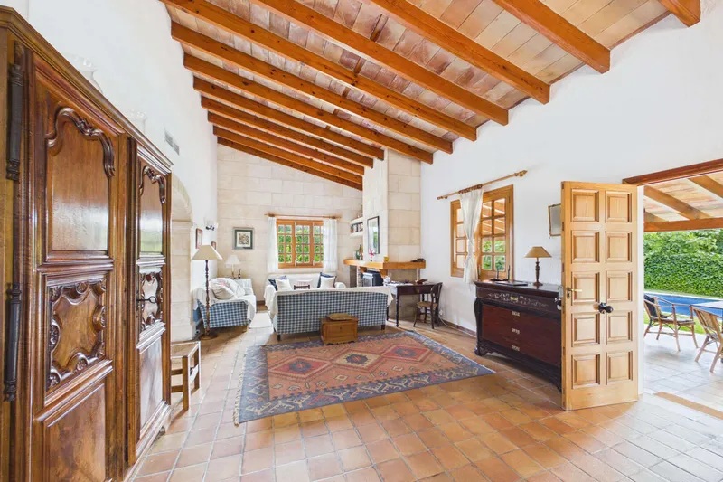 Mediterranean villa with pool in Sencelles – just a few minutes' walk from the town center / Ref. 9639 — photo 11