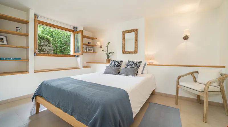 Historic eight-bedroom estate with guest apartment and mountain views in Palma — photo 9