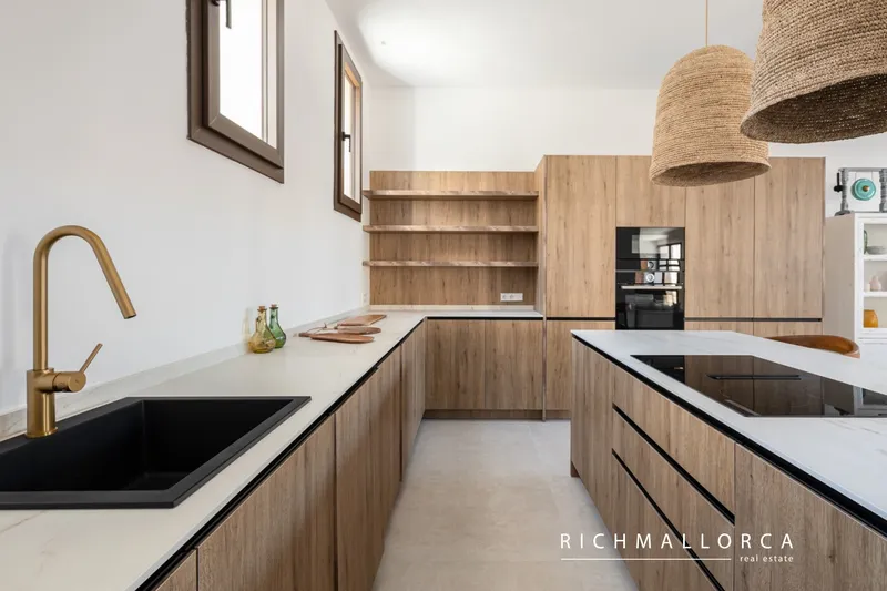 Exclusive New-Build Residence with Pool in the Heart of Villafranca de Bonany — photo 11