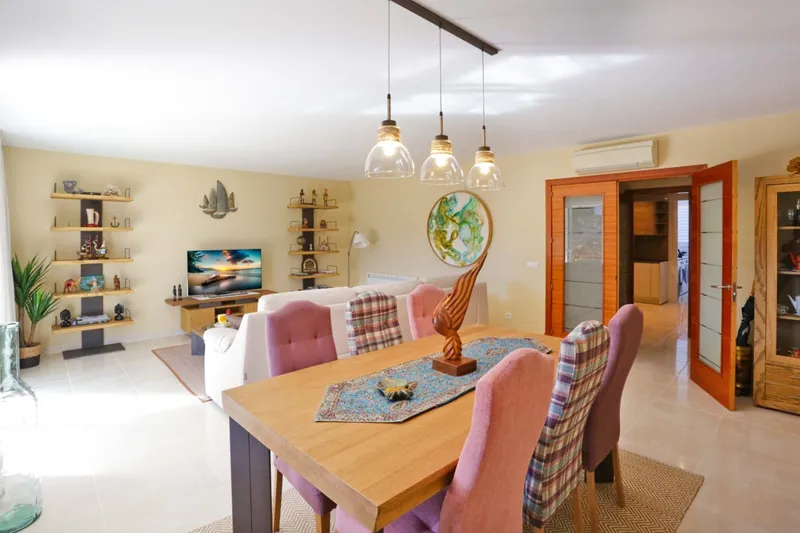 Beautiful and bright ground floor in a community with mountain views in Calvia village — photo 7