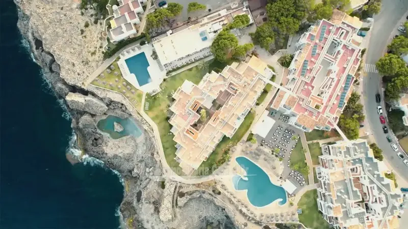 We present this penthouse on the second floor, located in the prestigious complex in the area of Es Fortí – Cala Egos, Cala d'Or, Mallorca. — photo 7