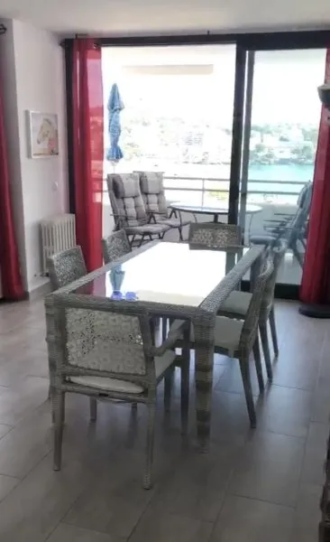 Santa Ponsa, well-maintained 115 m2, 3 bedrooms, 2 bathrooms, corner apartment, sea view — photo 3